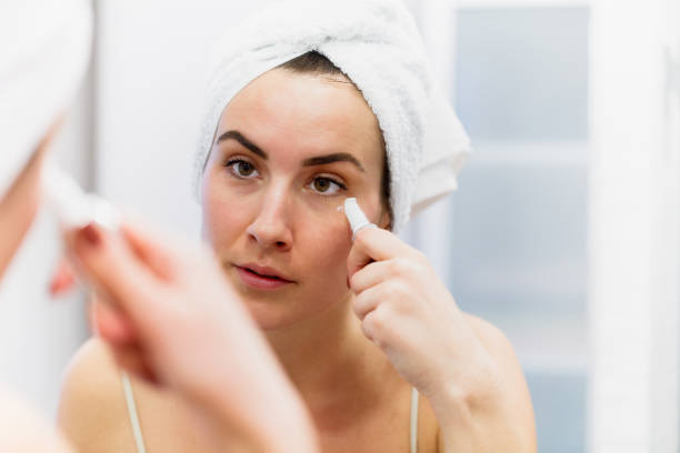 فوائد كريم avene physiolift