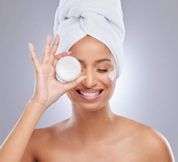 كريم avene للوجه